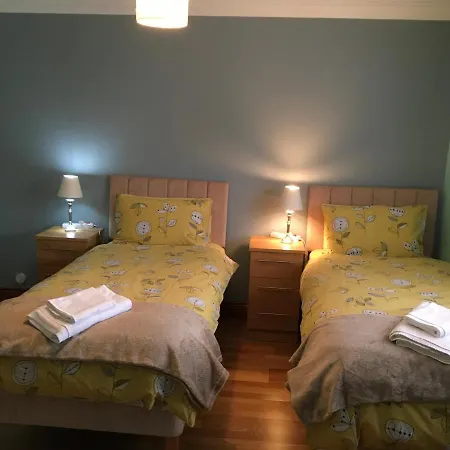 Nocleg ze śniadaniem Gallan House *